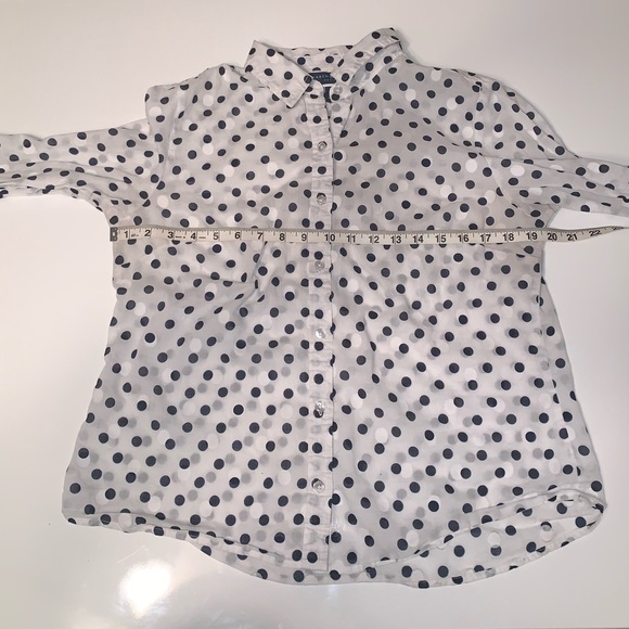 Karen Scott | White & Blue Polka Dot Button Down - Picture 5 of 8